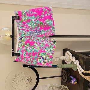 Lilly Pulitzer Callahan Hot Pink Floral 5" Shorts Size 2